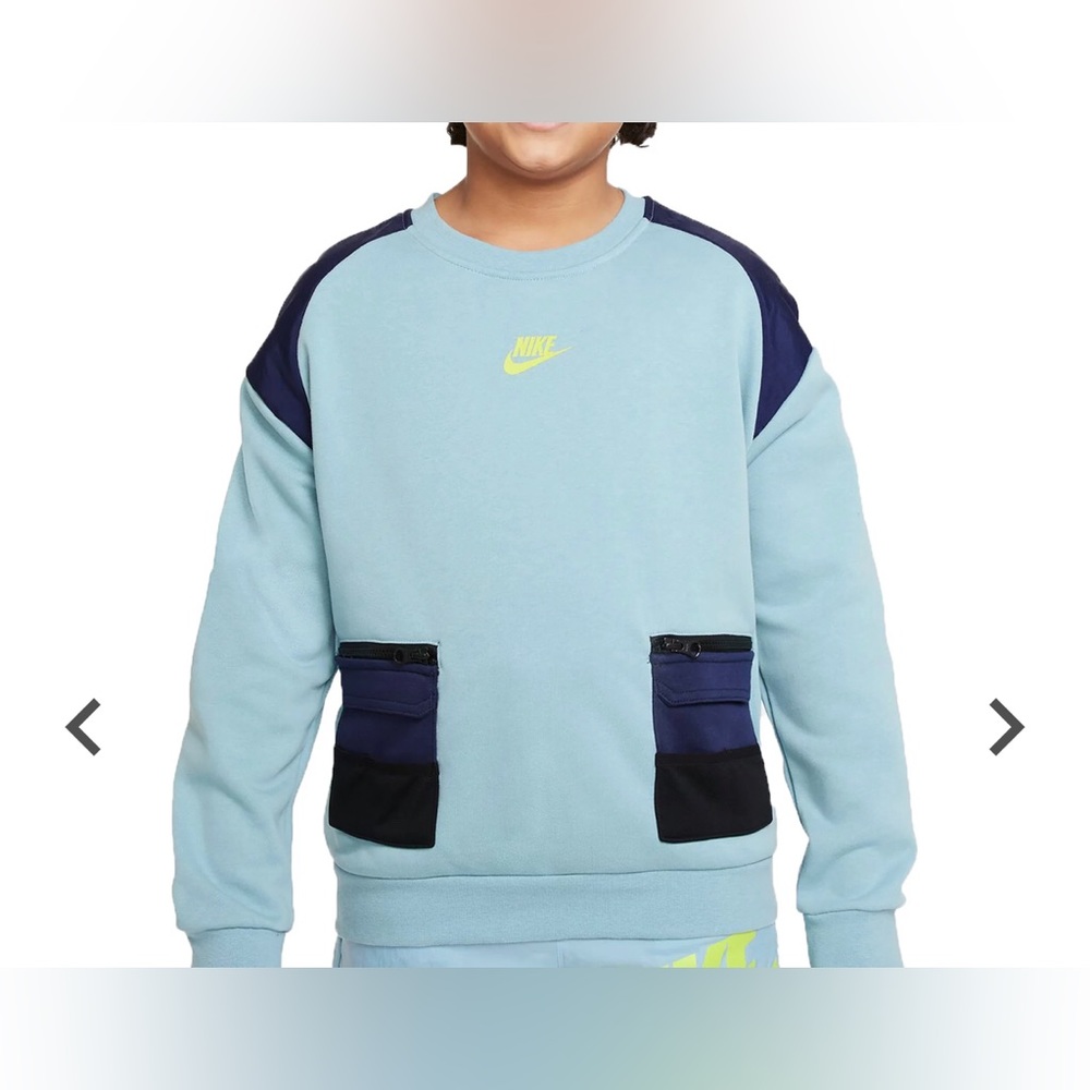 Nike Boys’ Cargo Pocket French Terry Crewneck Sweatshirt NWT